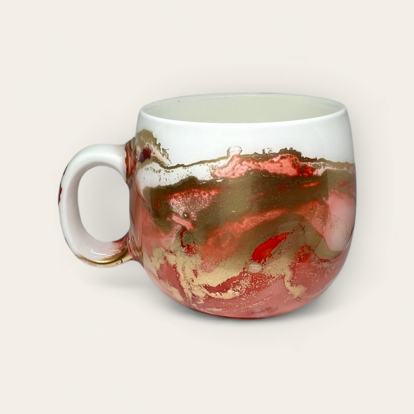 Red and gold large hand-painted mug